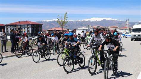 E­r­z­i­n­c­a­n­­d­a­ ­b­i­s­i­k­l­e­t­ ­y­a­r­ı­ş­m­a­l­a­r­ı­ ­y­a­p­ı­l­d­ı­